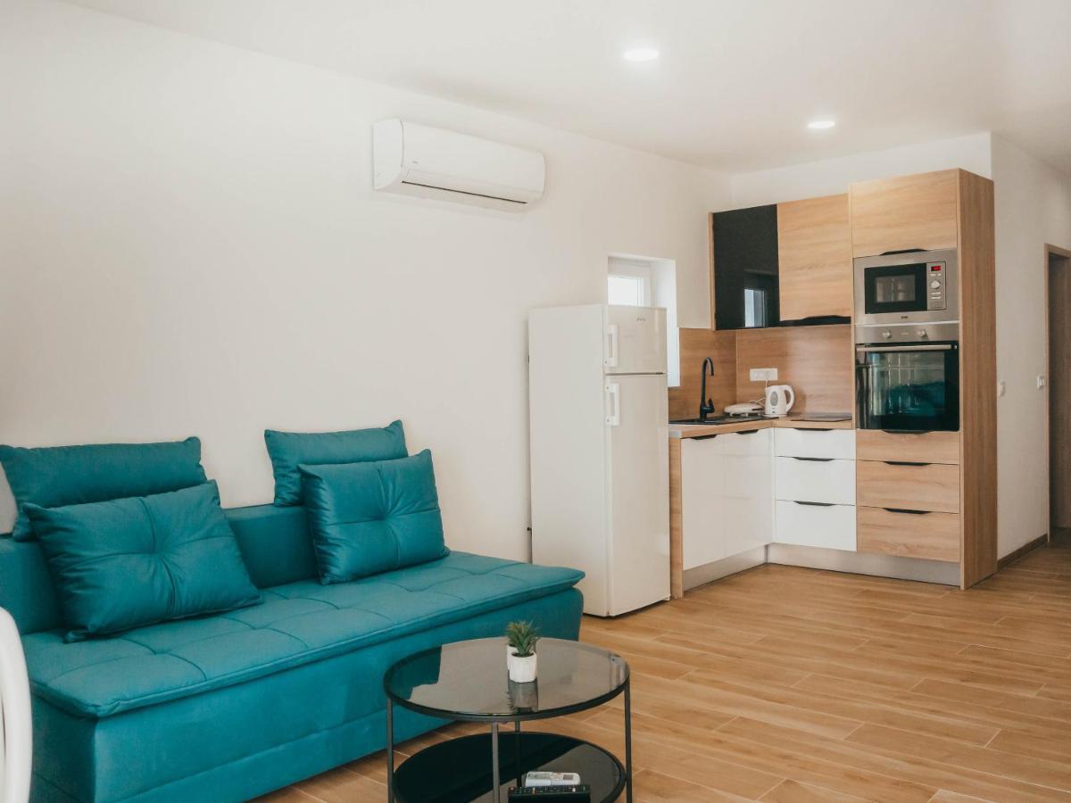 Nina Apartment